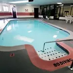 Days Inn & Suites By Wyndham Madison Heights Mi 