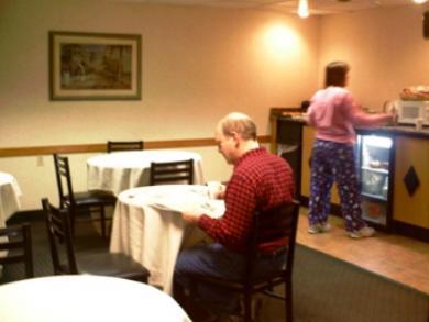 Days & By Wyndham Mi Hotel Madison Heights
