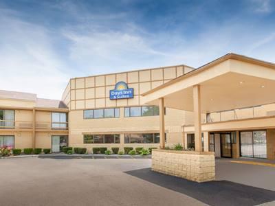 Days & By Wyndham Mi Hotel