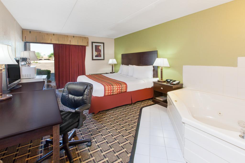Hotel Days & By Wyndham Mi 3*