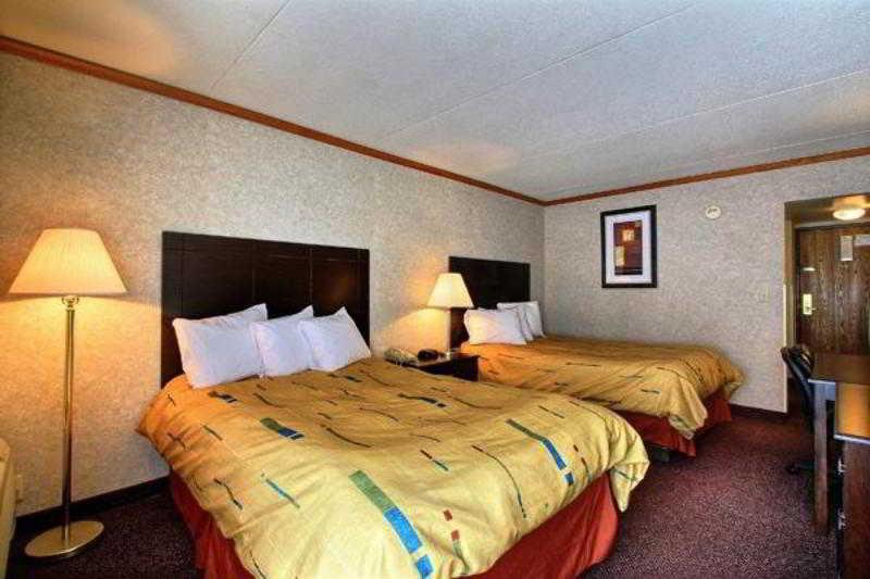 Hotel Days & By Wyndham Mi 3*