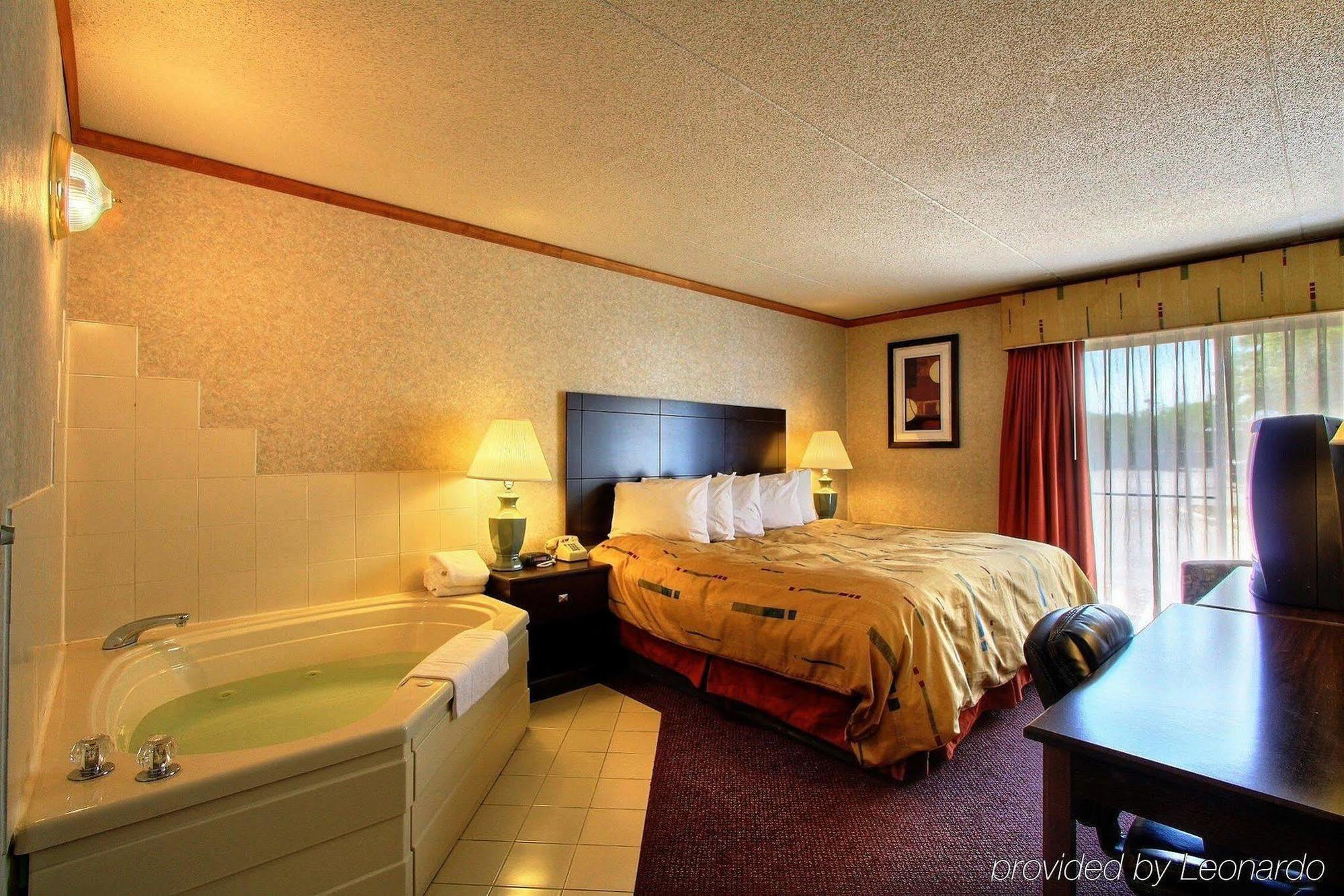 Days & By Wyndham Mi 3*