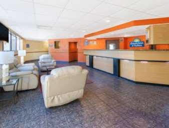Days & By Wyndham Mi 3* Madison Heights